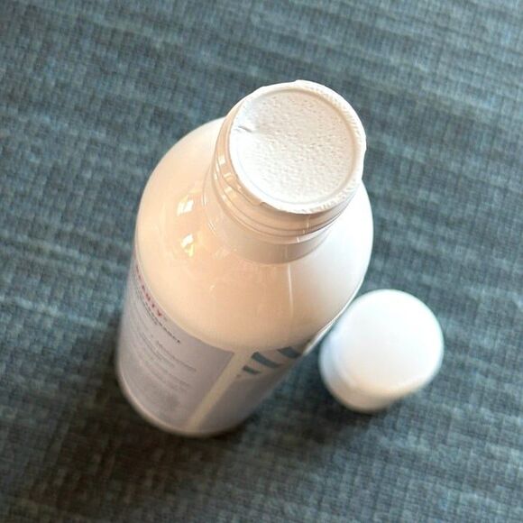 SEALED First Aid Beauty FAB Hydrating Toner Soothing Squalane + Oats Milky Toner - Picture 9 of 9